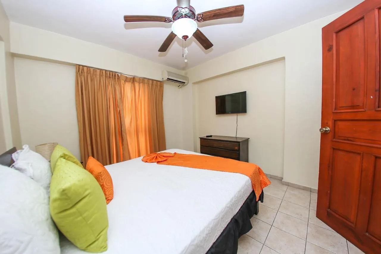 Hotel Acuarium Suite Resort La Viva