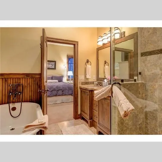 Hotel Acuarium Suite Resort La Viva